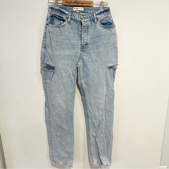 Abercrombie & Fitch Curve Love High Rise Dad Jean Destroy - Picture 3 of 9